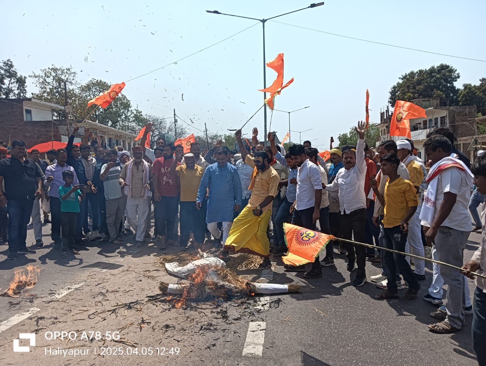 महाराणा सांगा के सम्मान में उठी आवाज,क्षत्रियों ने किया जोरदार विरोध प्रदर्शन,राष्ट्रपति को संबोधित एसडीएम को सौंपा ज्ञापन