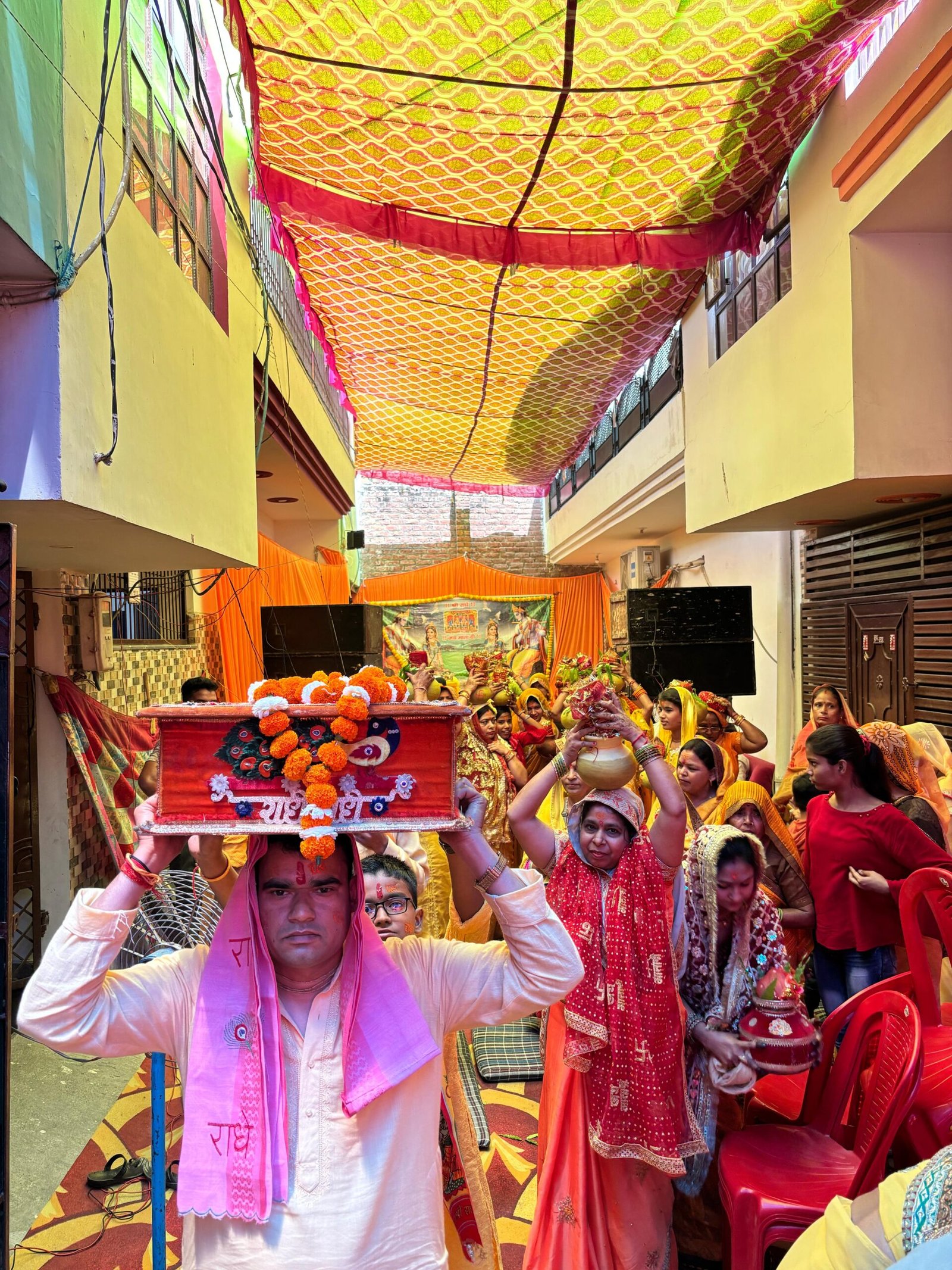 कलश यात्रा के साथ श्रीमद् भागवत कथा शुरू